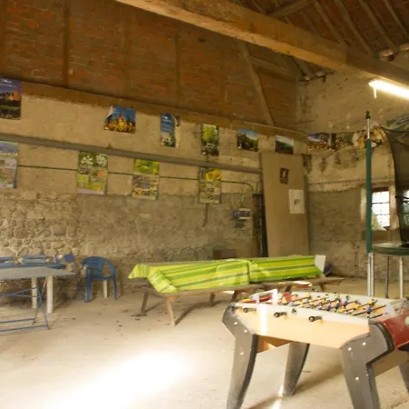Familial Avec Piscine, Loisirs Et Nature Pres De - Fr-1-489-231 * Souvigny