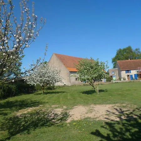 Champetre Avec Piscine Et Wifi A - Fr-1-489-231 Tatil Evi Souvigny