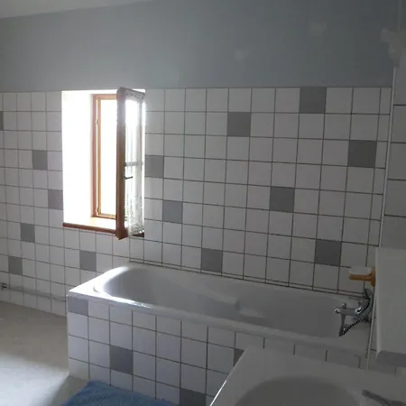 펜션 Champetre Avec Piscine Et Wifi A - Fr-1-489-231 Souvigny