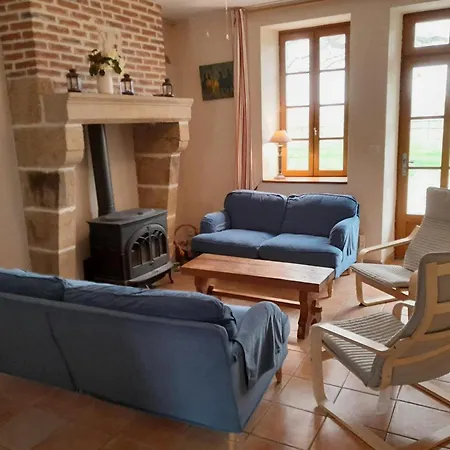 Champêtre Avec Piscine Et Wifi à - Fr-1-489-231 * Souvigny
